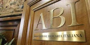 İtalyan Bankacılık Sektörü Merkezsizleşmeyi Tercih Etti!